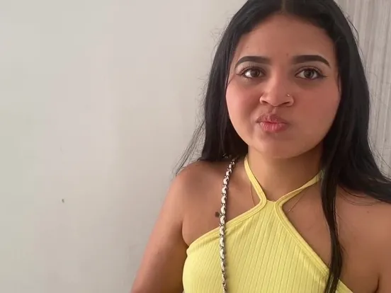 A beautiful woman gets seduced by a stranger after her fiancé abandoned her on a lonely highway.