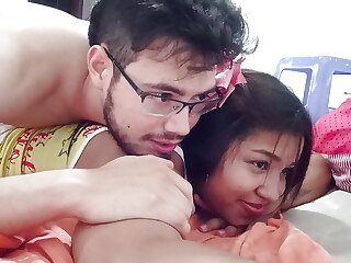 18 year old brunette big saggy tits from New York United States fucking her stepbrother's big dick